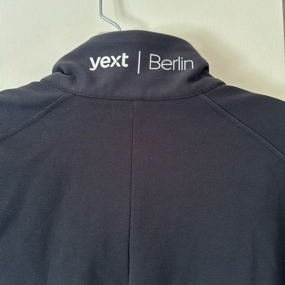 Lululemon jacket - Picture 6 of 8